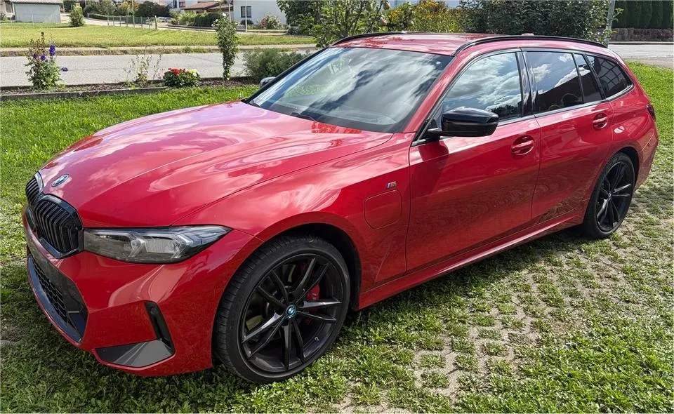 BMW 330E