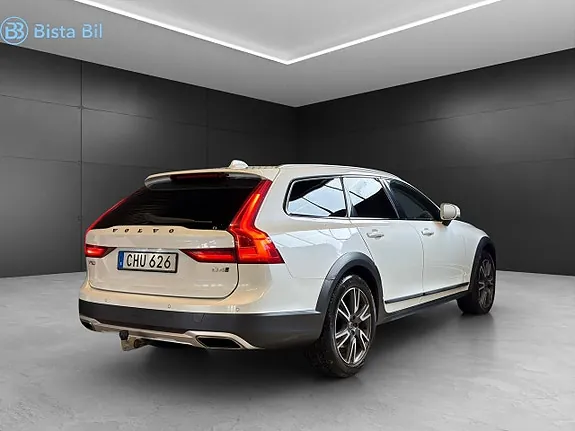 Volvo V90 Cross Country 2018 photo 2