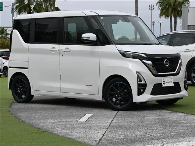 Nissan Ruuke