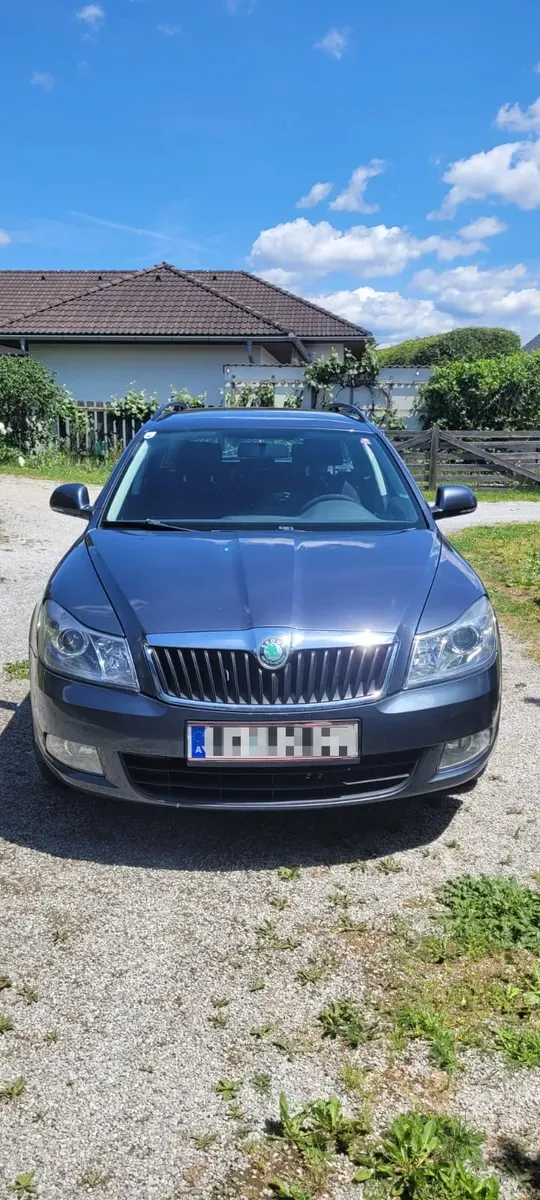 Skoda Octavia 2010 photo 3
