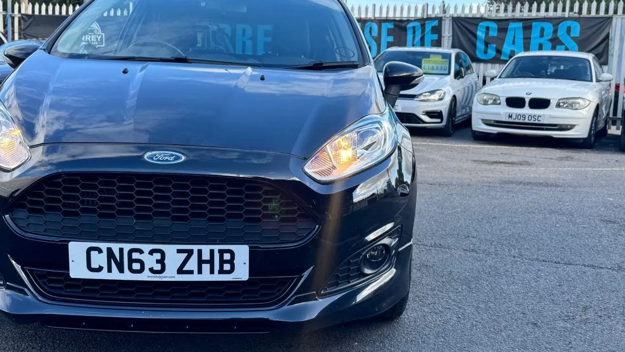 Ford Fiesta 2013 photo 2