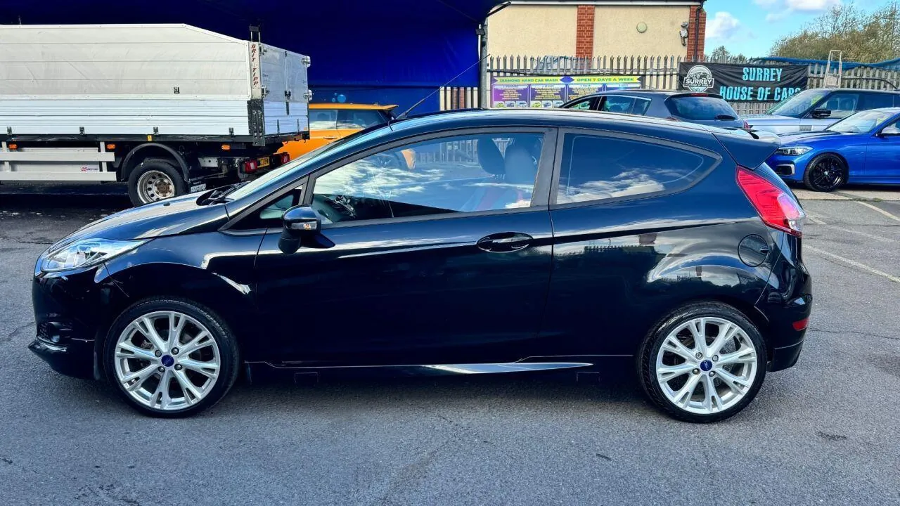 Ford Fiesta 2013 photo 5