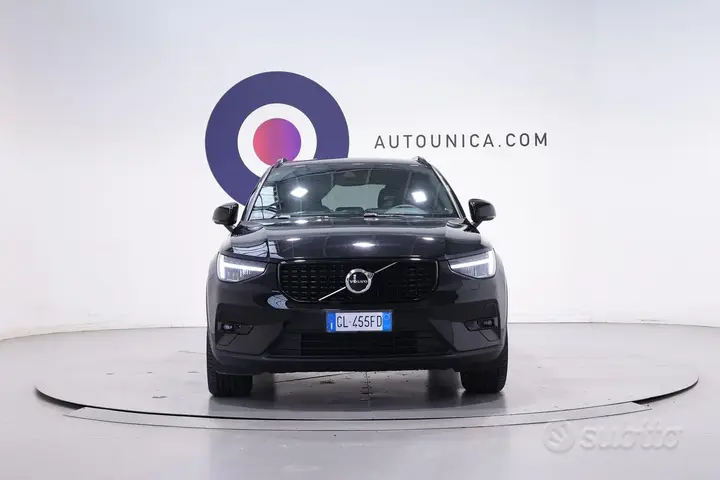Volvo Xc40 2022 photo 2