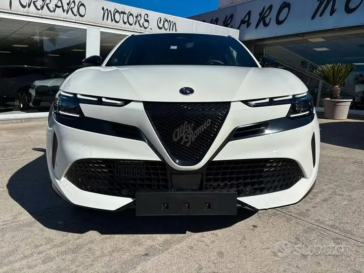 Alfa Romeo Junior 2026 photo 3