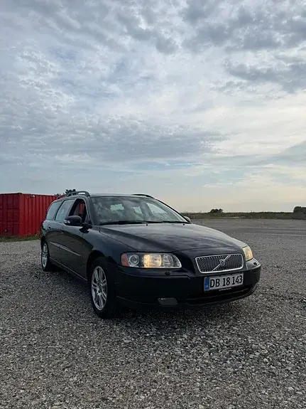 Volvo V70 2007 photo 2