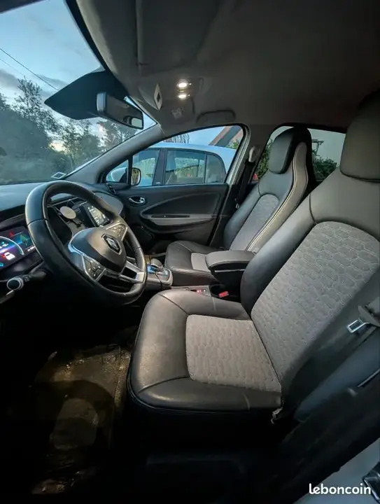Renault Zoe 2022 photo 3