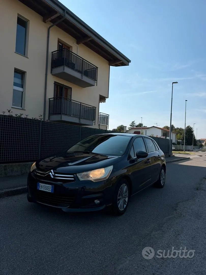 Citroen C4 2011 photo 3