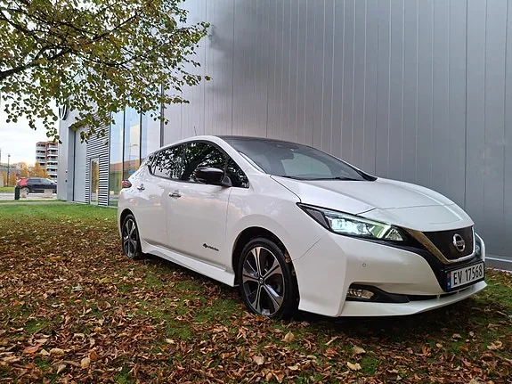 Nissan Leaf 2018 photo 2