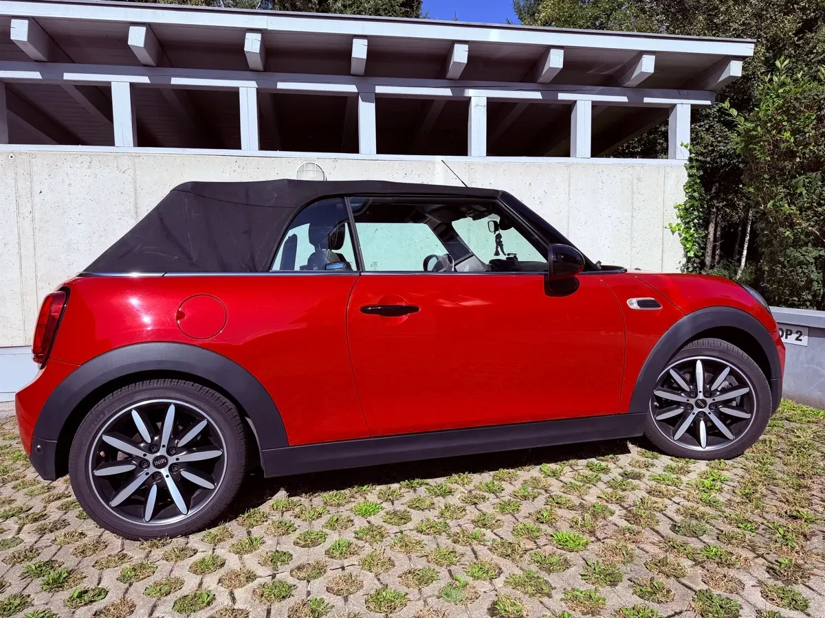 Mini Cabrio Cooper 2017 photo 3