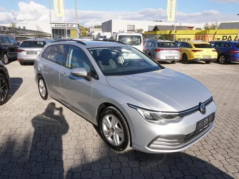 Volkswagen Golf 2022 photo 3