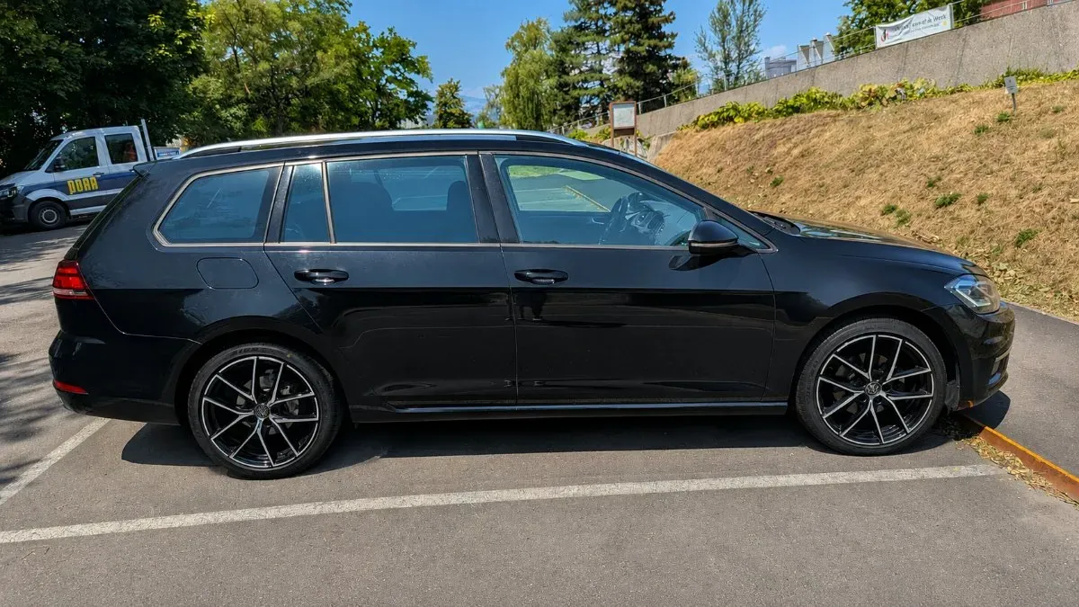 Volkswagen Golf 2017 photo 2