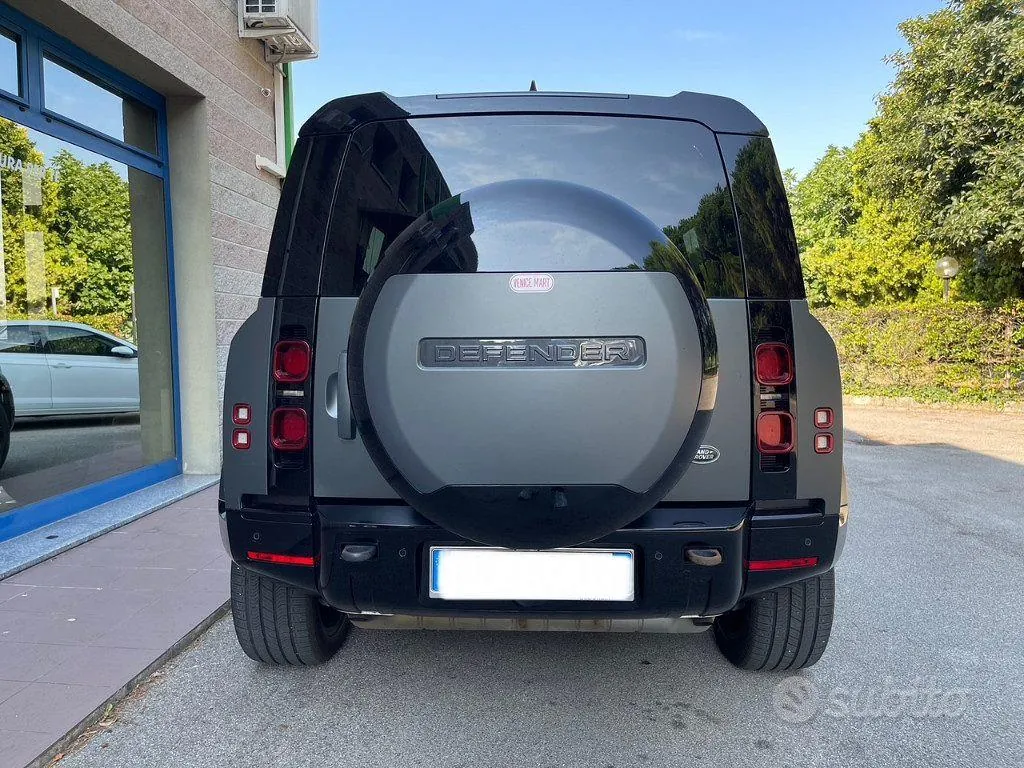 Land Rover Defender 2023 photo 4