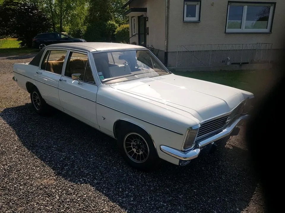 Opel Diplomat