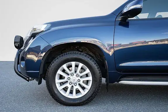 Toyota Land Cruiser 2015 photo 3