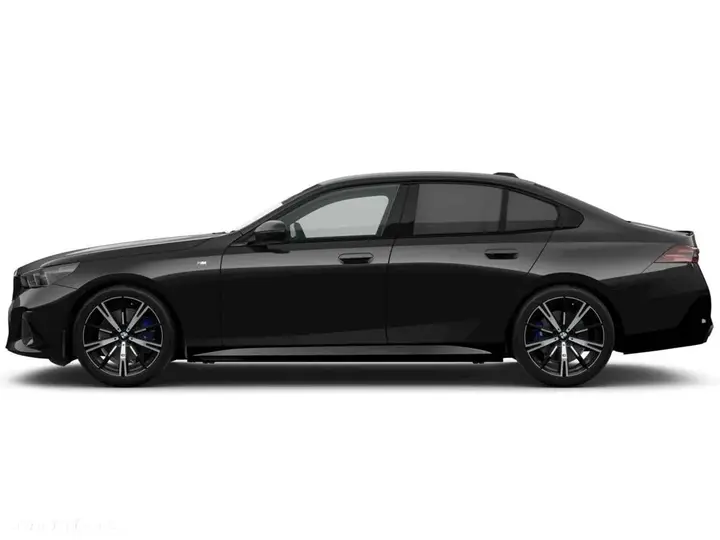 BMW 5 Series 2023 photo 2