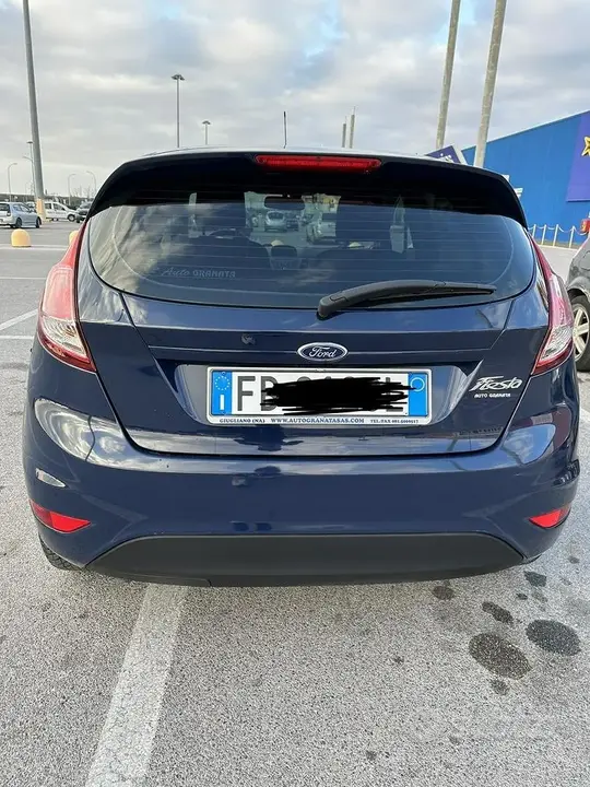 Ford Fiesta 2015 photo 2