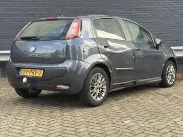 Fiat Punto Evo 2011 photo 2