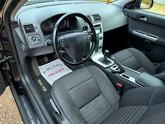 Volvo V50 2011 photo 3
