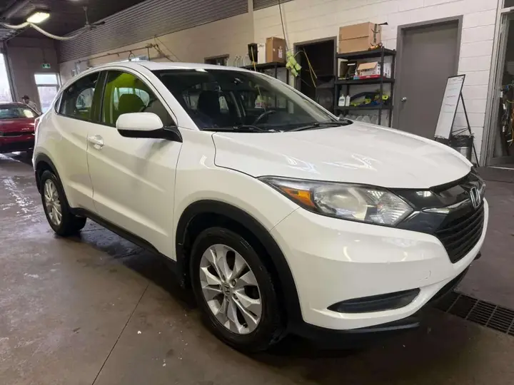 Honda Hr-V 2018 photo 3