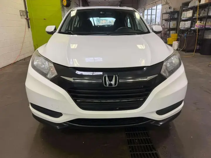 Honda Hr-V 2018 photo 2