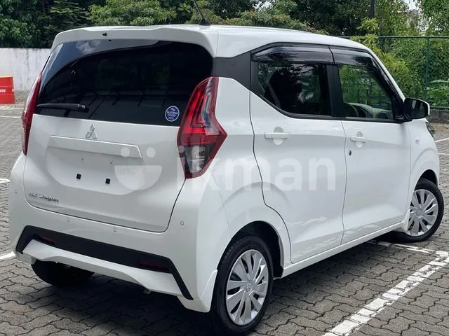 Mitsubishi Ek Wagon 2024 photo 4