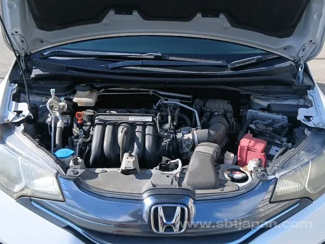 Honda Fit 2015 photo 2