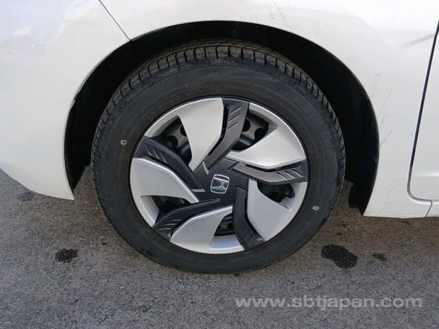 Honda Fit 2015 photo 5