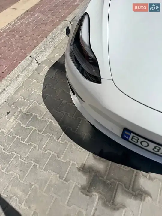 Tesla Model 3 2022 photo 4