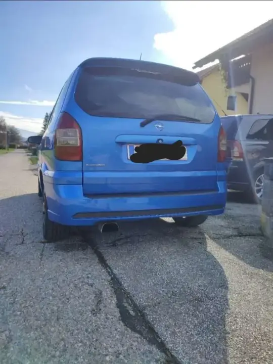 Opel Zafira 2002 photo 2