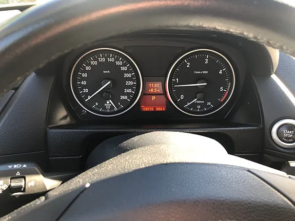 BMW X1 2012 photo 2