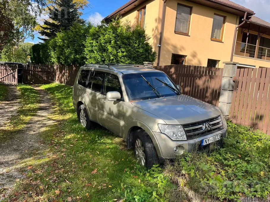 Mitsubishi Pajero