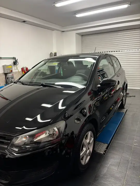 Volkswagen Polo 2010 photo 2