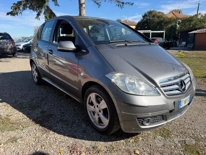 Mercedes-Benz A 2008 photo 2