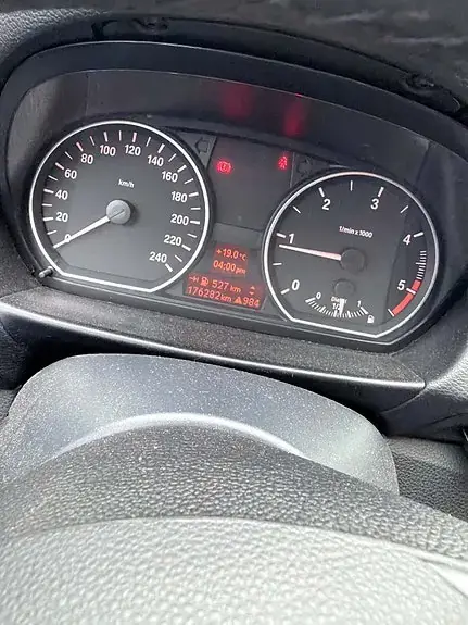 BMW 118D 2009 photo 5