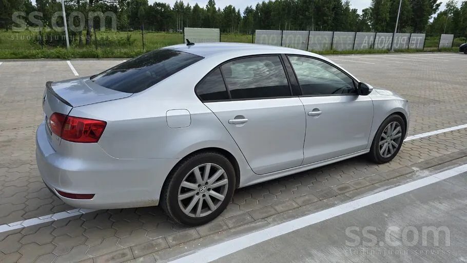Volkswagen Jetta 2014 photo 4