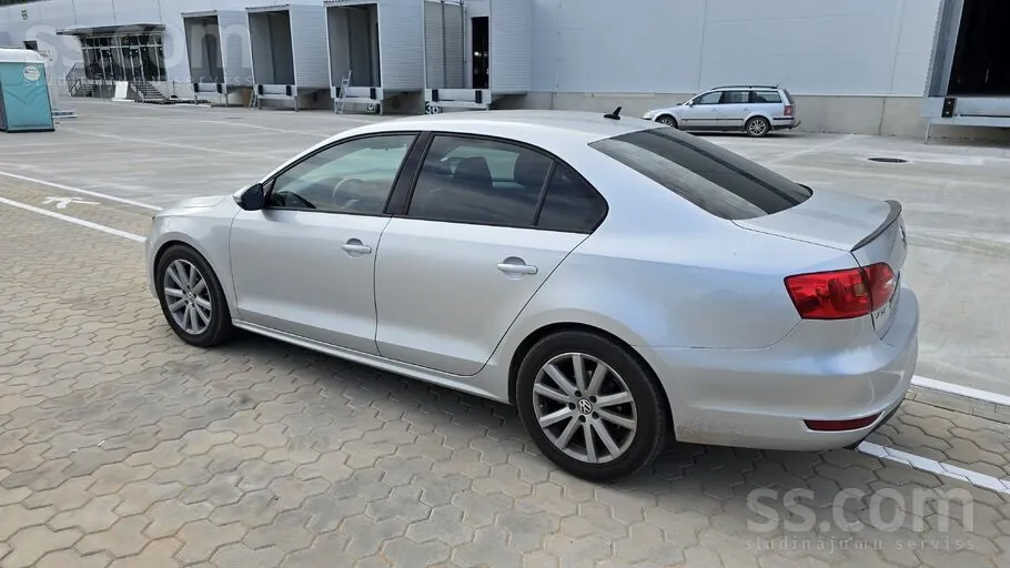 Volkswagen Jetta 2014 photo 3