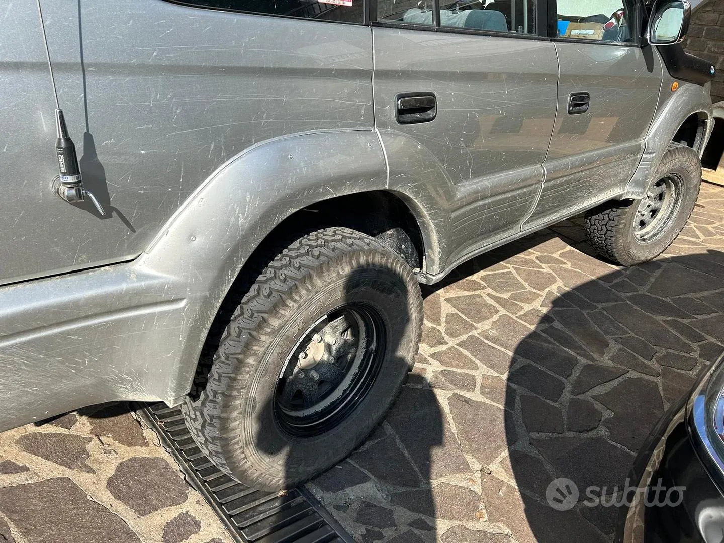 Toyota Land Cruiser 2000 photo 5