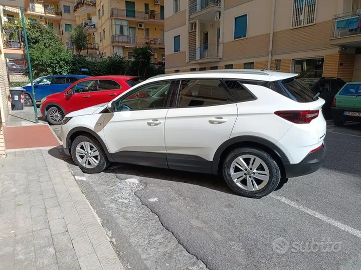 Opel Grandland 2019 photo 3