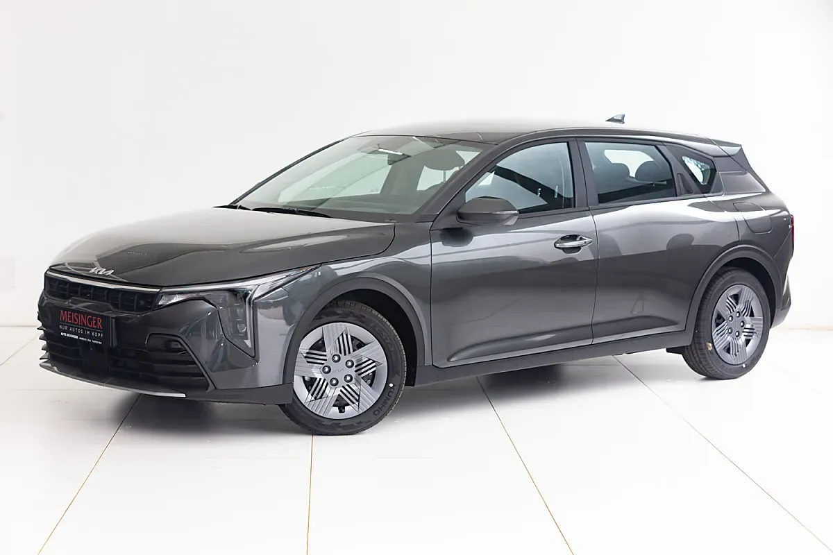 Kia K4