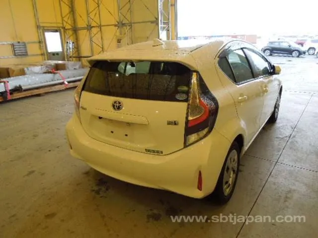Toyota Aqua 2019 photo 4