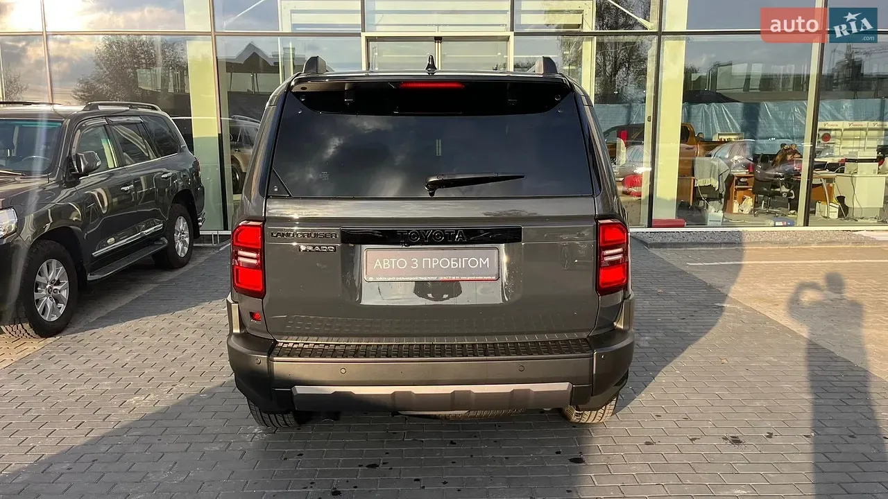 Toyota Land Cruiser Prado 2025 photo 4