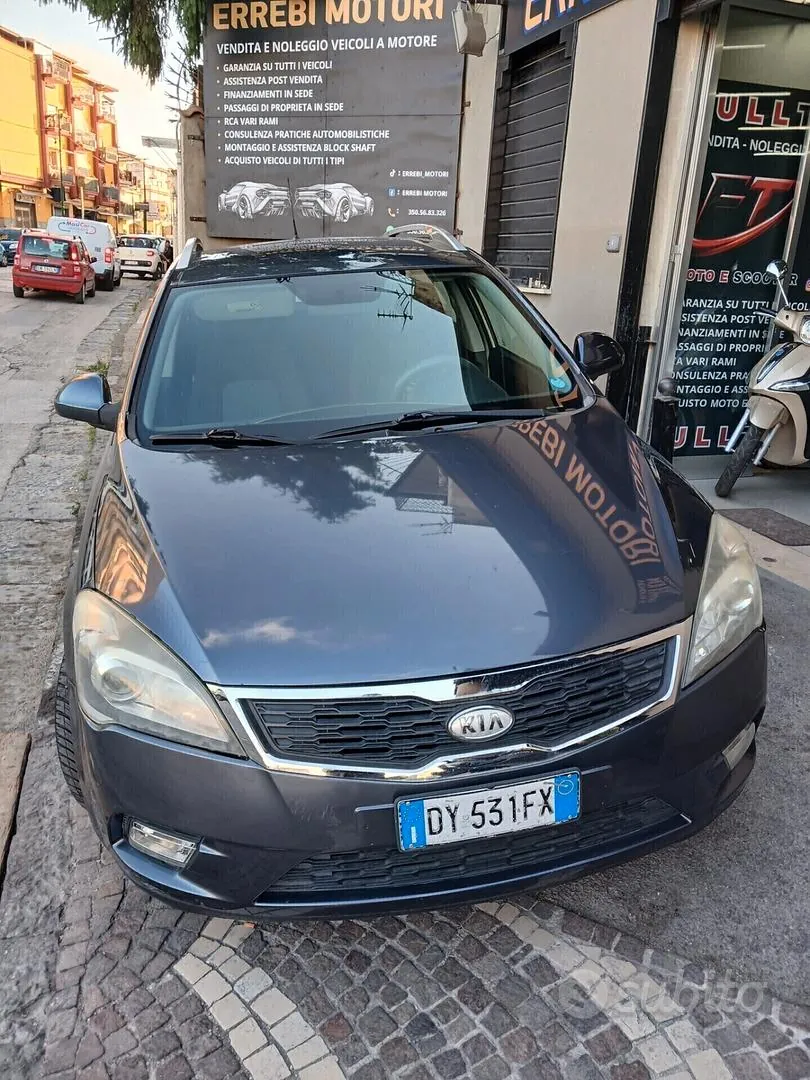 Kia Ceed 2010 photo 3