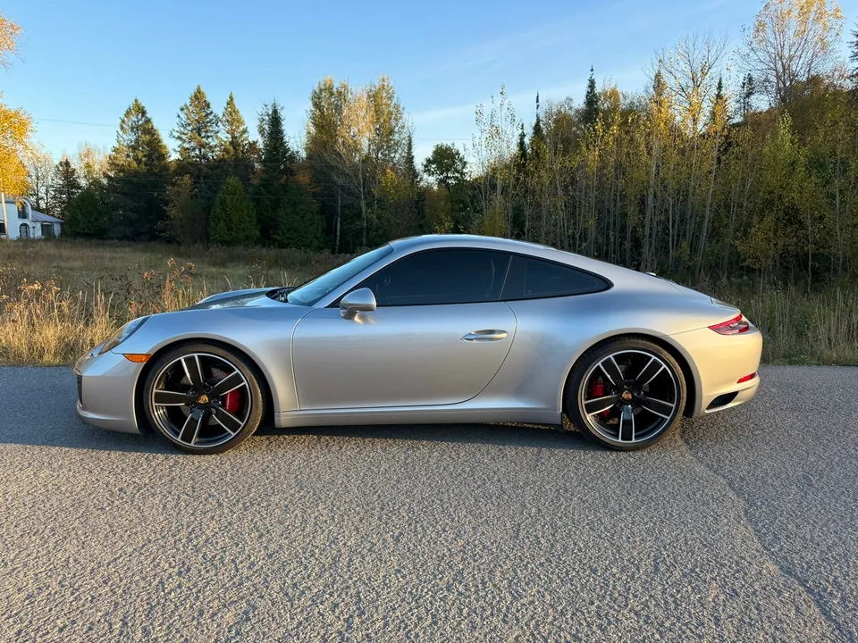 Porsche 911 Carrera S 2018 photo 3