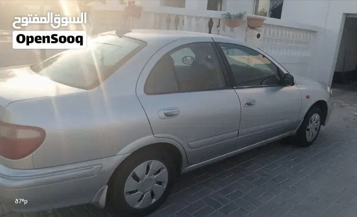 Nissan Sunny 2003 photo 2