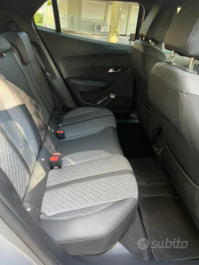 Peugeot 2008 2024 photo 5