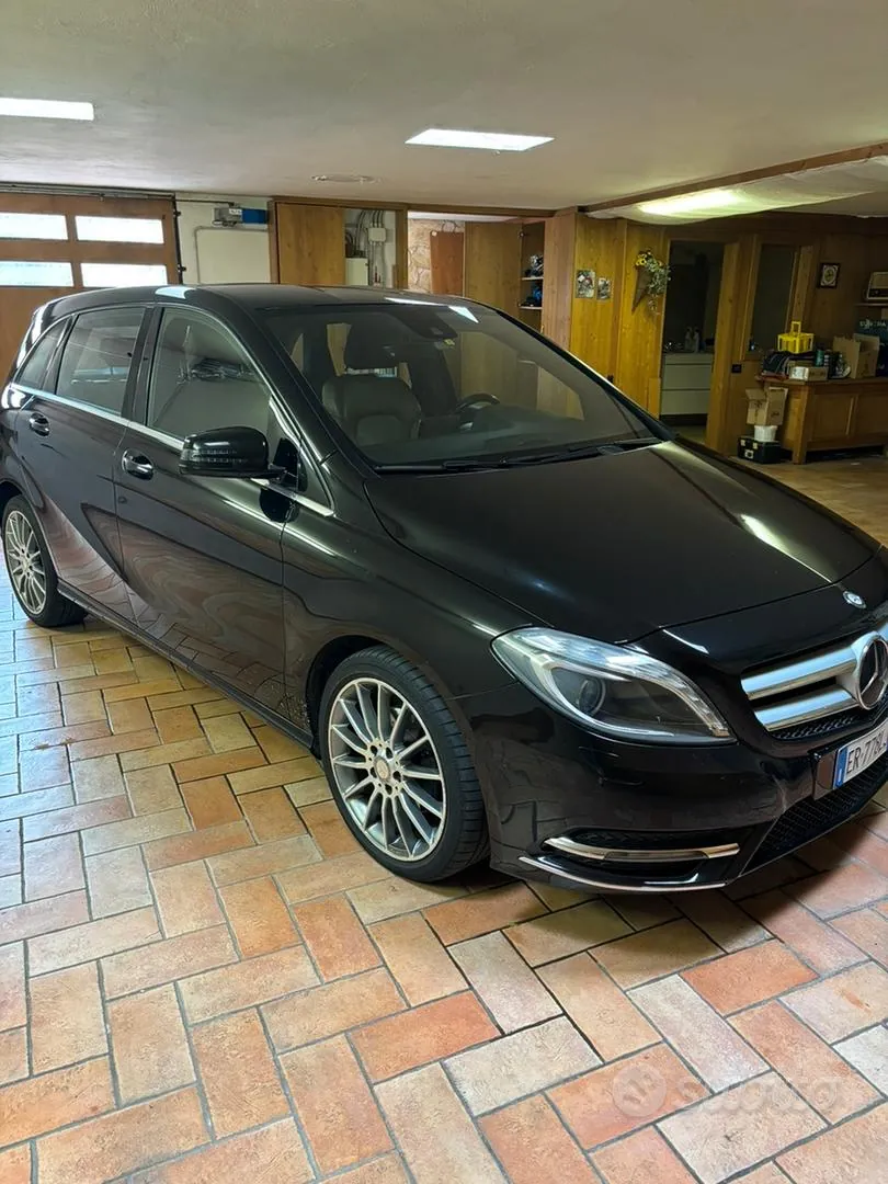 Mercedes-Benz Cl B 2013 photo 3