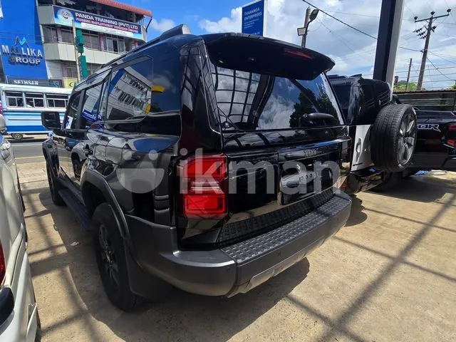 Toyota Land Cruiser Prado 2024 photo 2