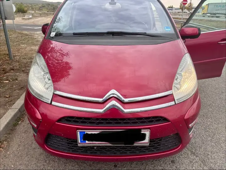 Citroen Grand C4 Picasso 2013 photo 2