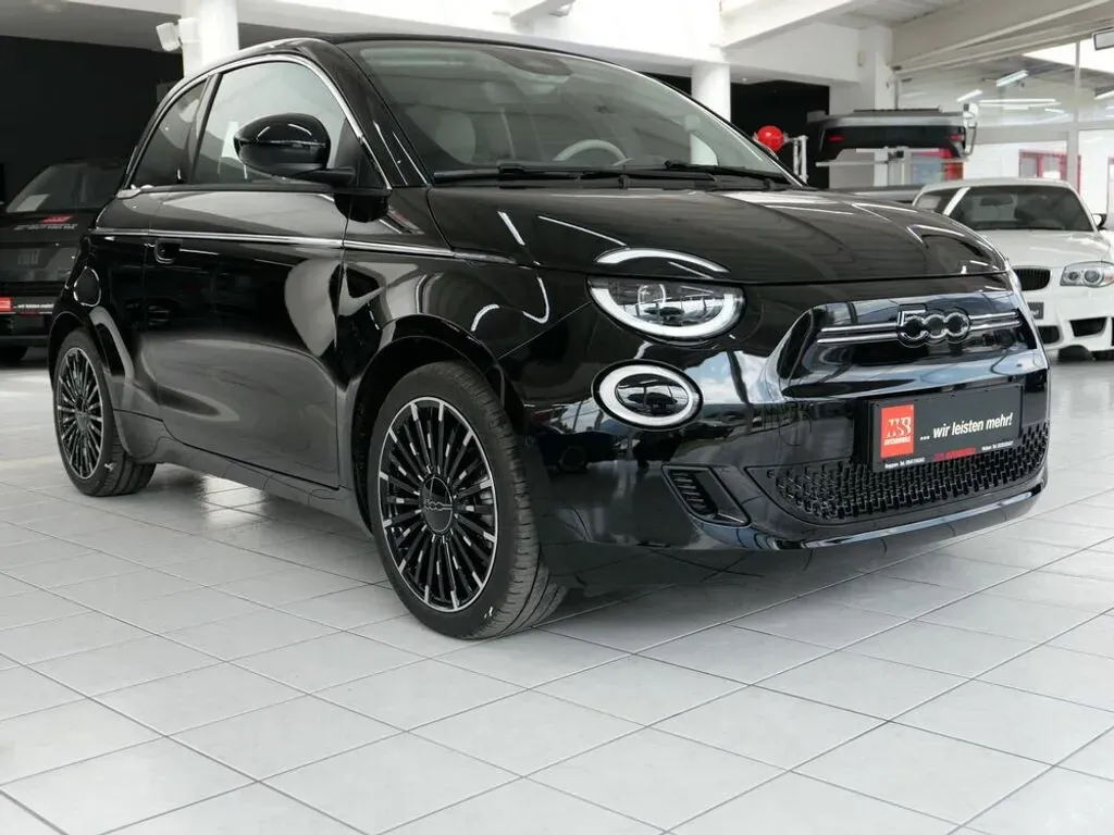 Fiat 500E