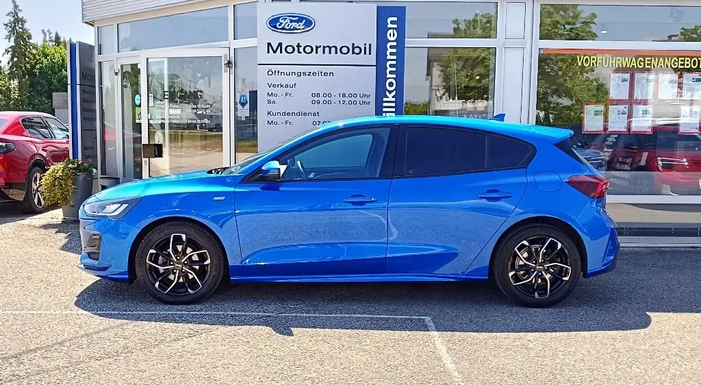 Ford Focus 2022 photo 3